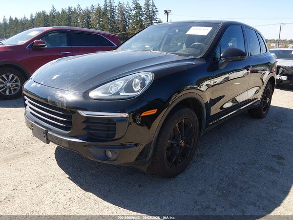 2016 PORSCHE CAYENNE