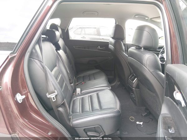 2017 KIA SORENTO 2.4L LX — I8