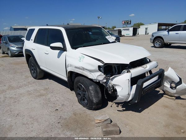 2016 TOYOTA 4RUNNER SR5 — I1