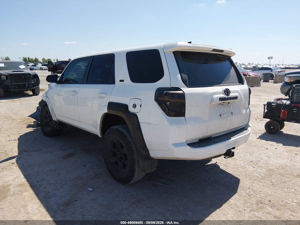 2016 TOYOTA 4RUNNER SR5 — I3