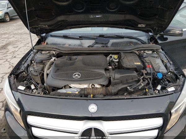 2015 MERCEDES-BENZ GLA 250 4MATIC