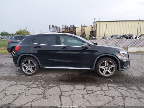 2015 MERCEDES-BENZ GLA 250 4MATIC