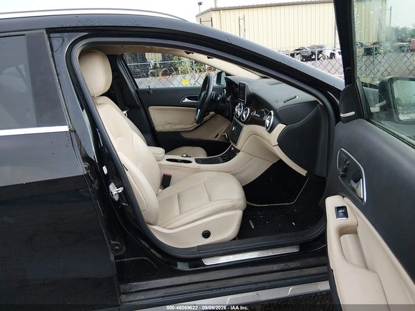 2015 MERCEDES-BENZ GLA 250 4MATIC