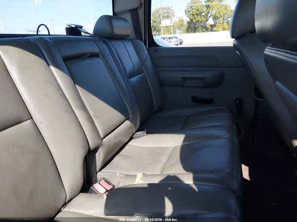 2012 CHEVROLET SILVERADO 2500HD WORK TRUCK — I8