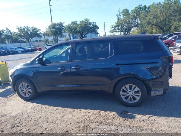2017 KIA SEDONA LX — I117