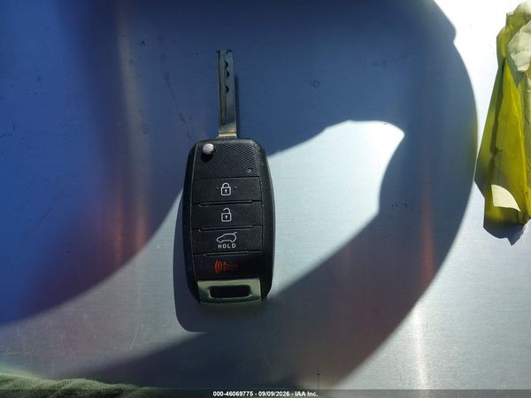 2016 KIA SORENTO 2.4L LX