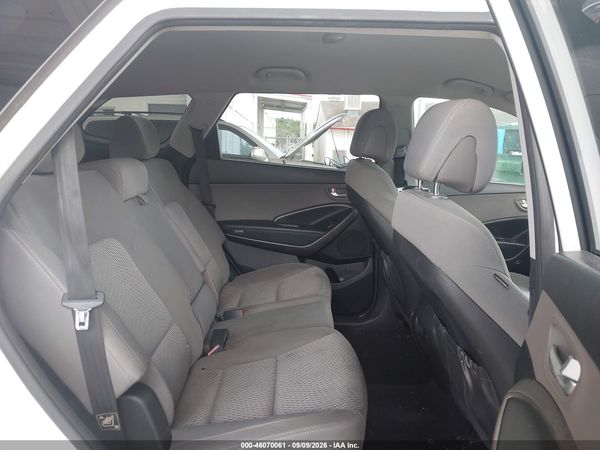 2017 HYUNDAI SANTA FE SE