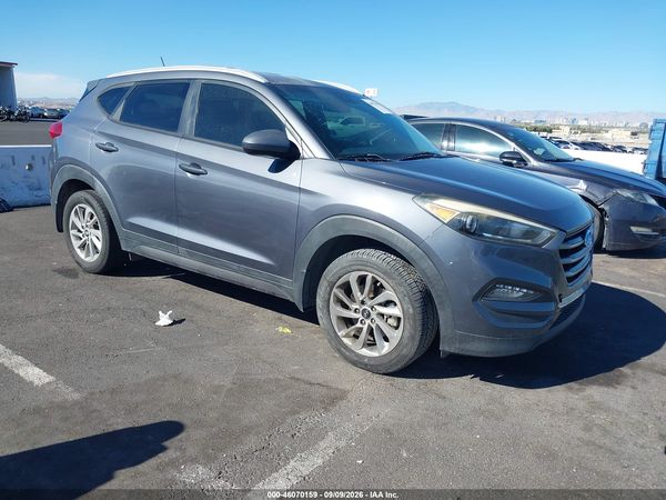 2016 HYUNDAI TUCSON SE