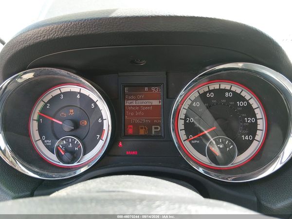 2013 DODGE DURANGO SXT — I7