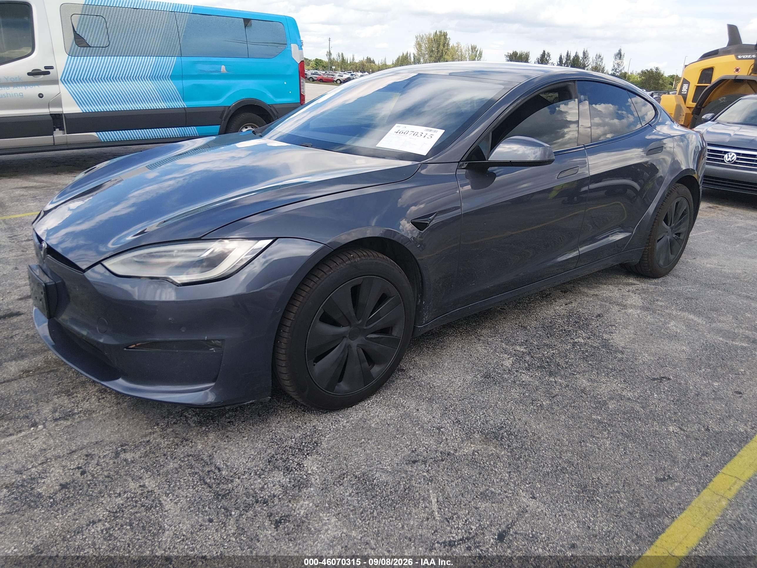 2021 TESLA MODEL S — I2