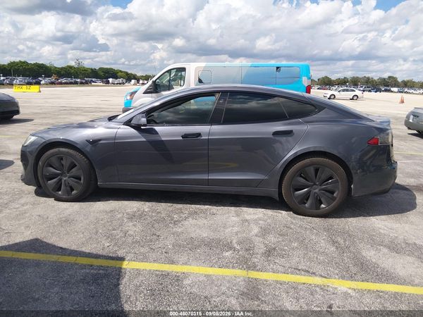 2021 TESLA MODEL S — I117