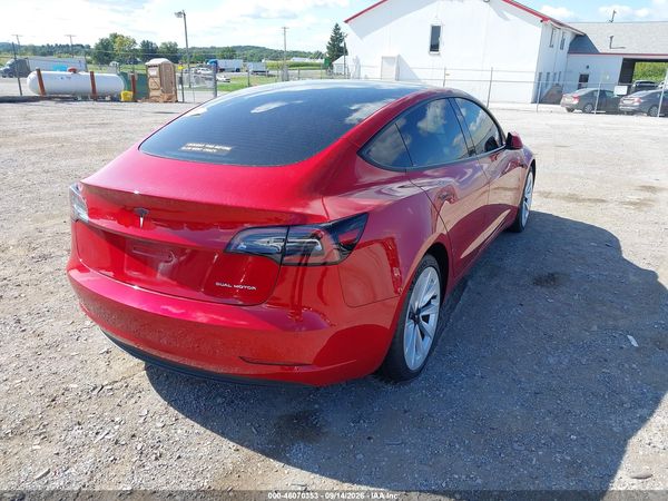 2021 TESLA MODEL 3 — I4