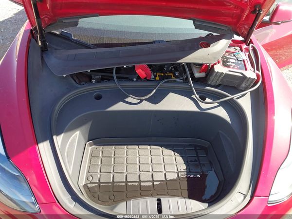 2021 TESLA MODEL 3 — I10