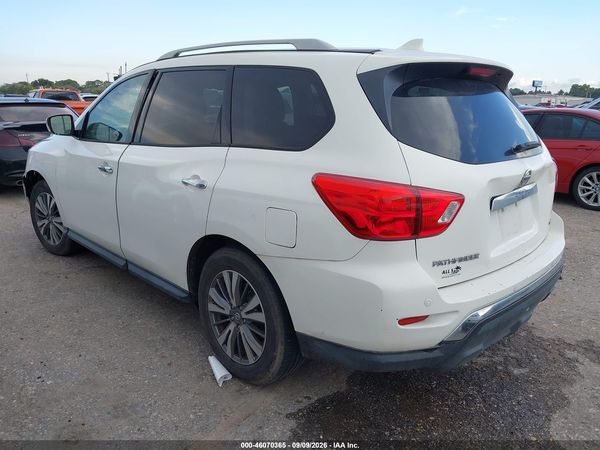 2019 NISSAN PATHFINDER SV — I3