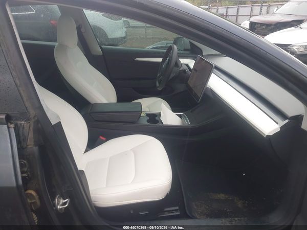 2021 TESLA MODEL 3 — I5