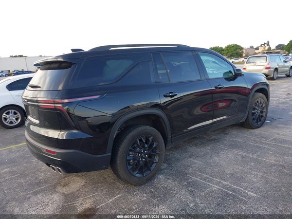 2024 CHEVROLET TRAVERSE FWD LT — I4