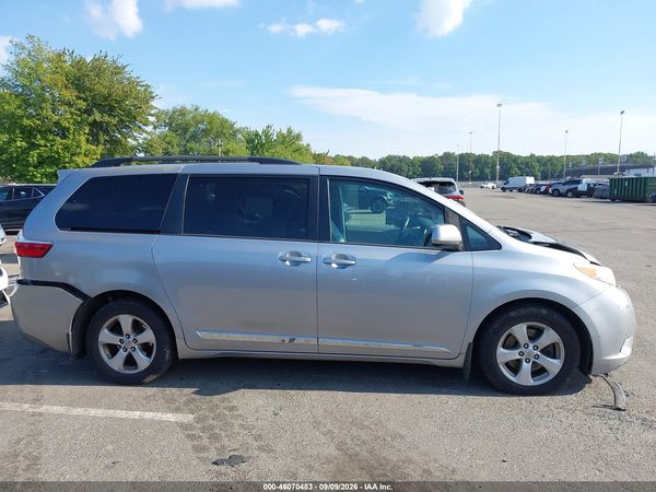 2017 TOYOTA SIENNA LE 8 PASSENGER — I116