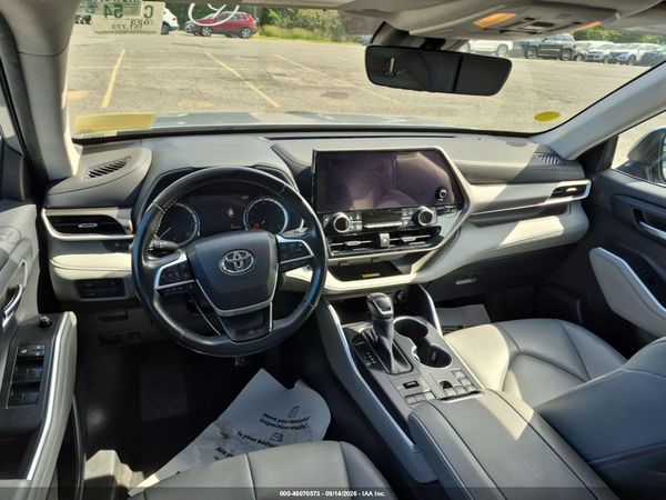 2023 TOYOTA HIGHLANDER XLE — I155