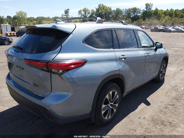 2020 TOYOTA HIGHLANDER XLE — I4
