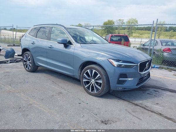 2022 VOLVO XC60 B5 MOMENTUM — I1