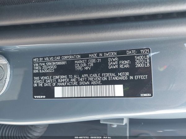 2022 VOLVO XC60 B5 MOMENTUM — I9