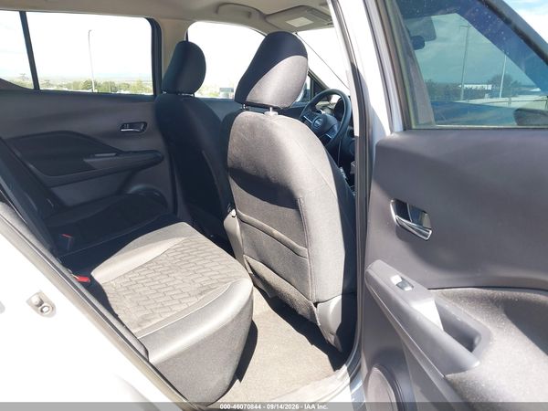 2024 NISSAN KICKS SV XTRONIC CVT — I8