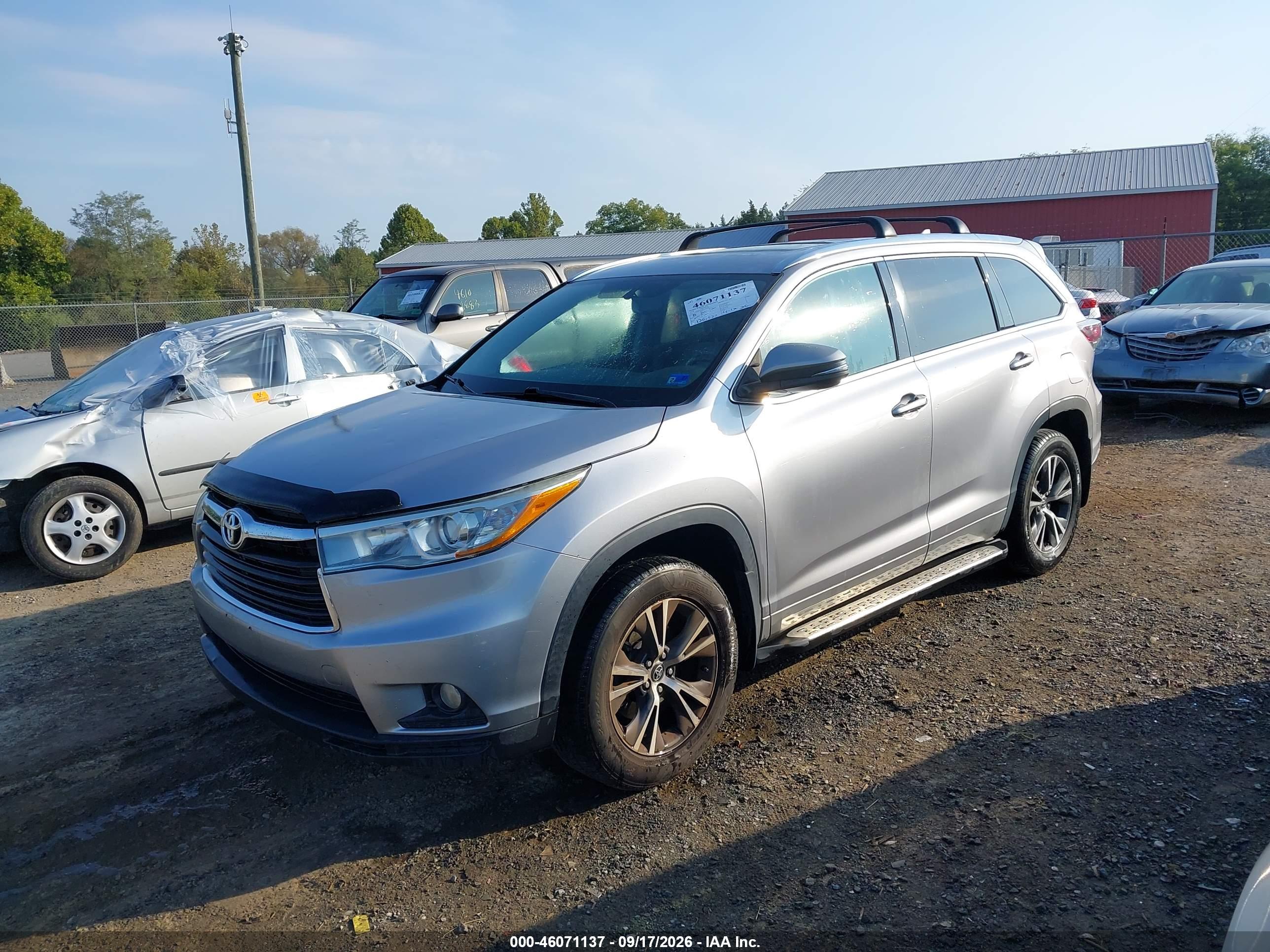 2016 TOYOTA HIGHLANDER XLE V6 — I2