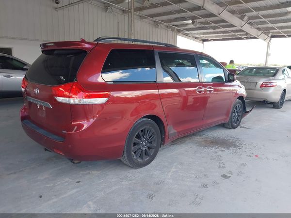 2012 TOYOTA SIENNA LIMITED V6 7 PASSENGER — I4