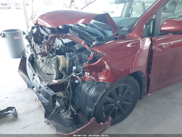 2012 TOYOTA SIENNA LIMITED V6 7 PASSENGER — I6