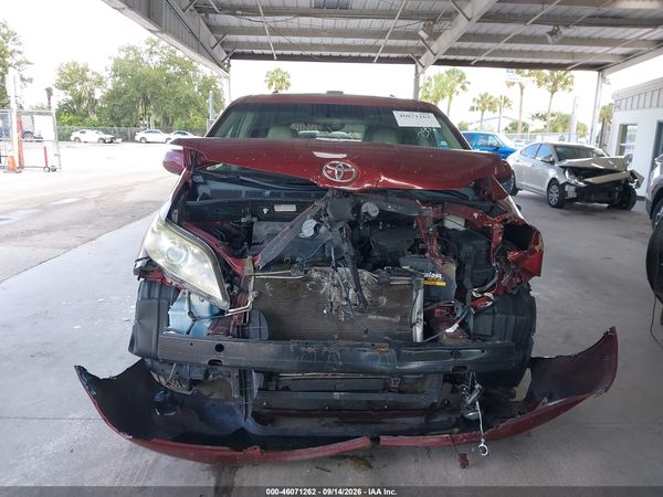 2012 TOYOTA SIENNA LIMITED V6 7 PASSENGER — I115