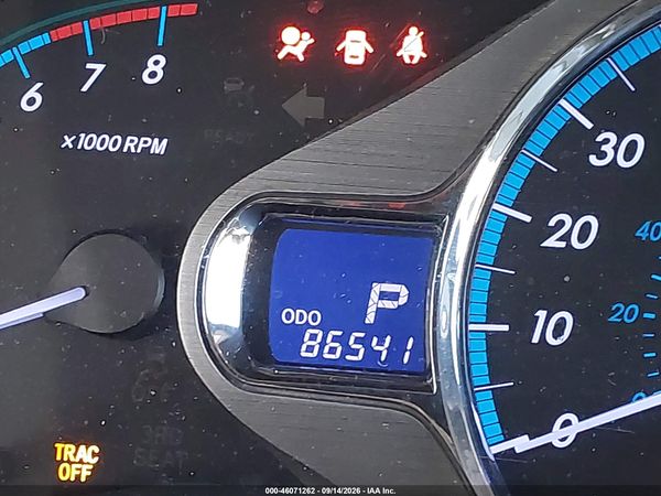 2012 TOYOTA SIENNA LIMITED V6 7 PASSENGER — I118