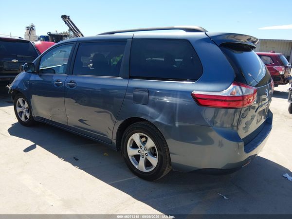 2015 TOYOTA SIENNA LE 8 PASSENGER — I3