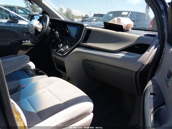 2015 TOYOTA SIENNA LE 8 PASSENGER — I5