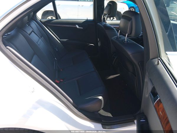 2014 MERCEDES-BENZ C 250 SPORT — I8