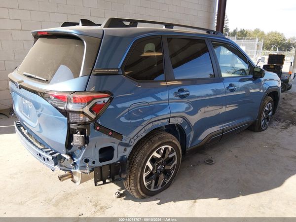 2025 SUBARU FORESTER PREMIUM — I4