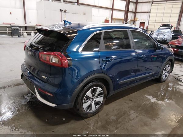 2017 KIA NIRO LX — I4