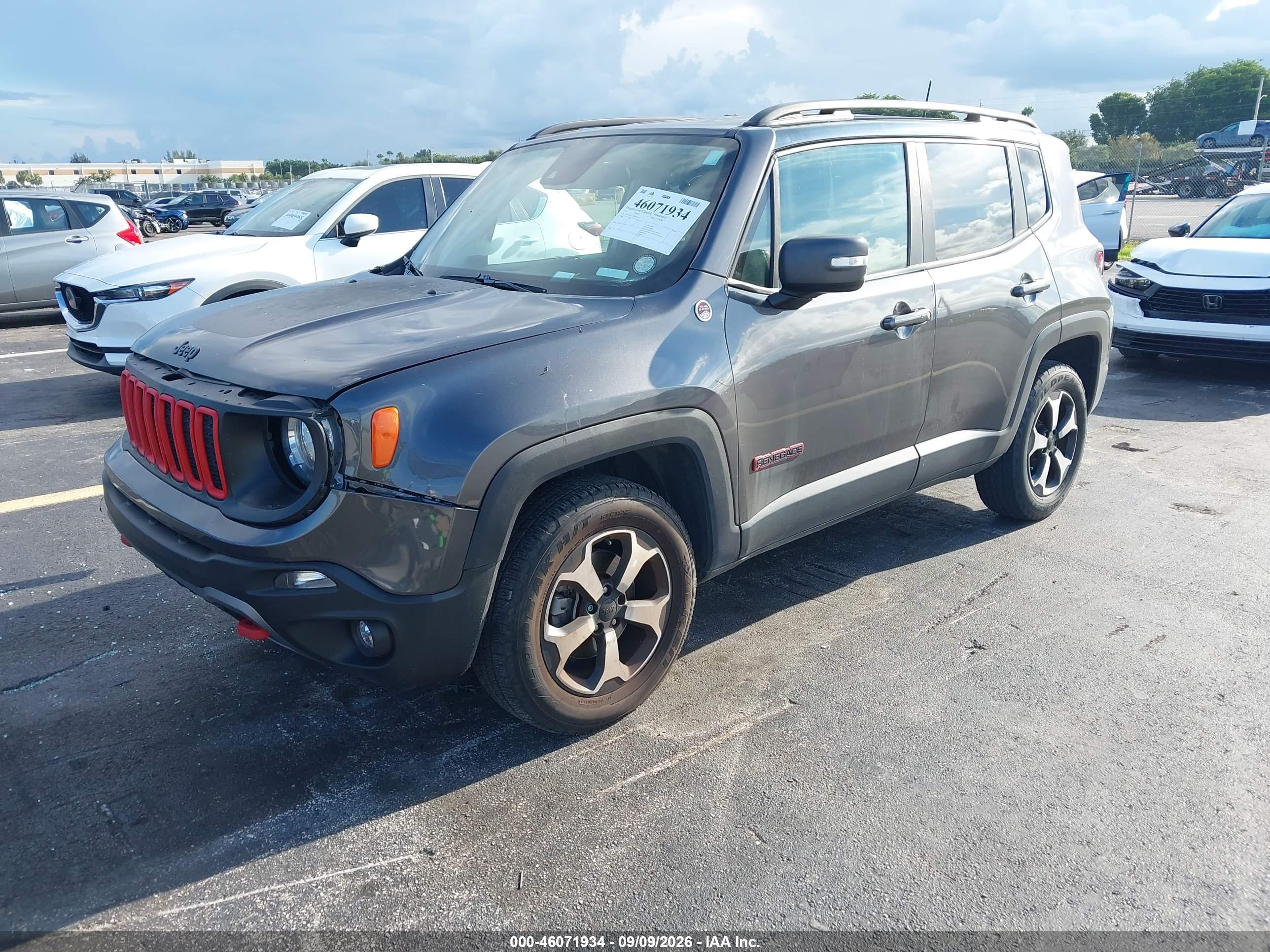 2021 JEEP RENEGADE TRAILHAWK 4X4 — I2