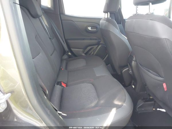 2021 JEEP RENEGADE TRAILHAWK 4X4 — I8