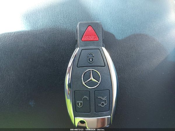 2015 MERCEDES-BENZ C 300 Base — I11