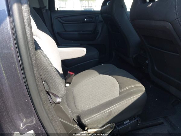 2014 CHEVROLET TRAVERSE LT — I8