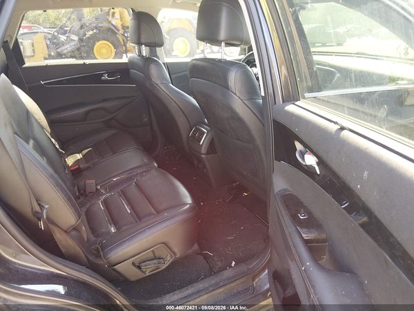 2017 KIA SORENTO 3.3L EX — I8