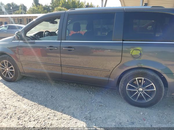 2017 DODGE GRAND CARAVAN SXT — I117