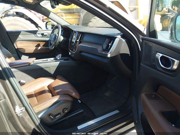 2022 VOLVO XC60 B5 INSCRIPTION