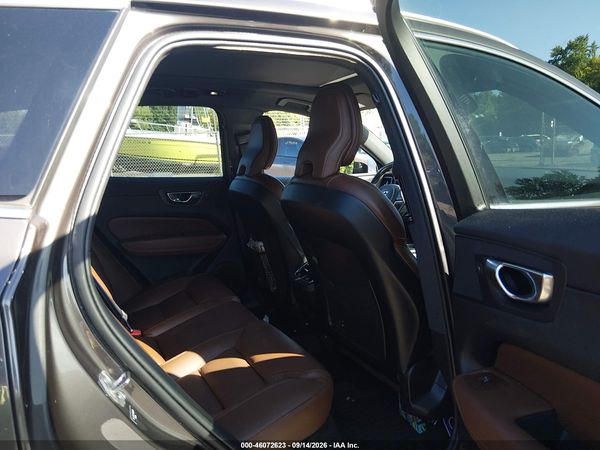 2022 VOLVO XC60 B5 INSCRIPTION