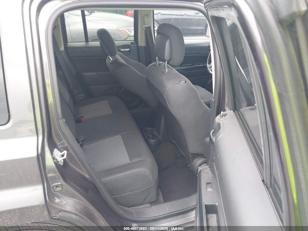 2016 JEEP PATRIOT LATITUDE — I8