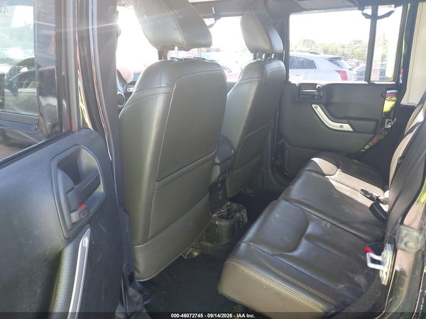 2017 JEEP WRANGLER UNLIMITED SAHARA 4X4 — I8