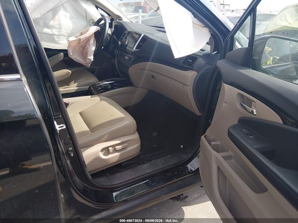 2017 HONDA PILOT TOURING — I5