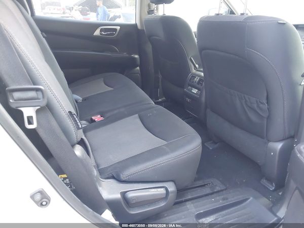 2019 NISSAN PATHFINDER SV