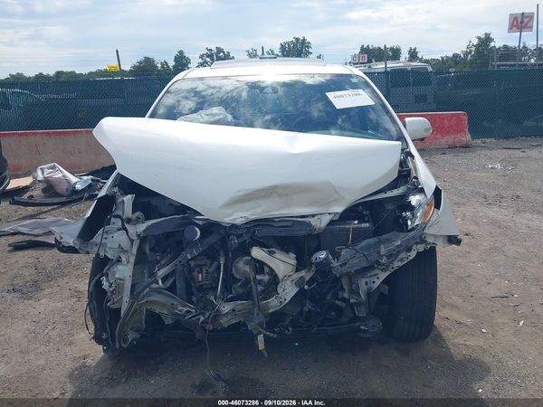 2018 TOYOTA SIENNA — I115