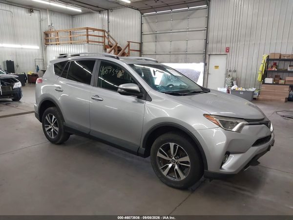 2017 TOYOTA RAV4 XLE — I1
